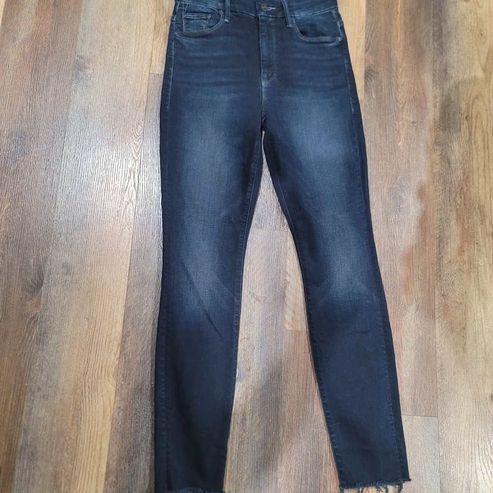 MOTHER High Waisted Looker Ankle Fray Jeans - Last Call - Size 24